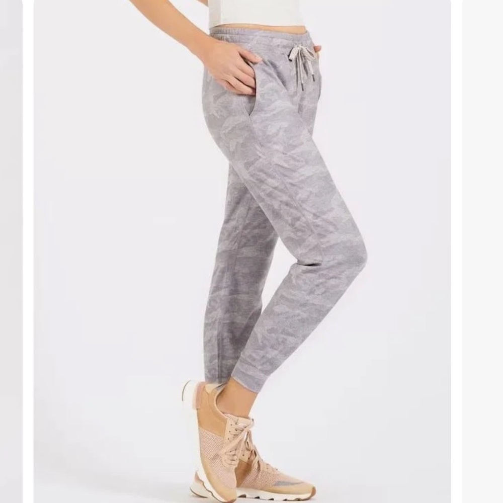 Vuori Gray Camo Joggers